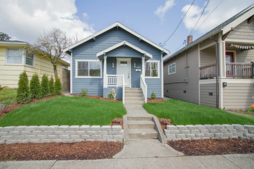 Property Photo:  4612 S Orcas St  WA 98118 