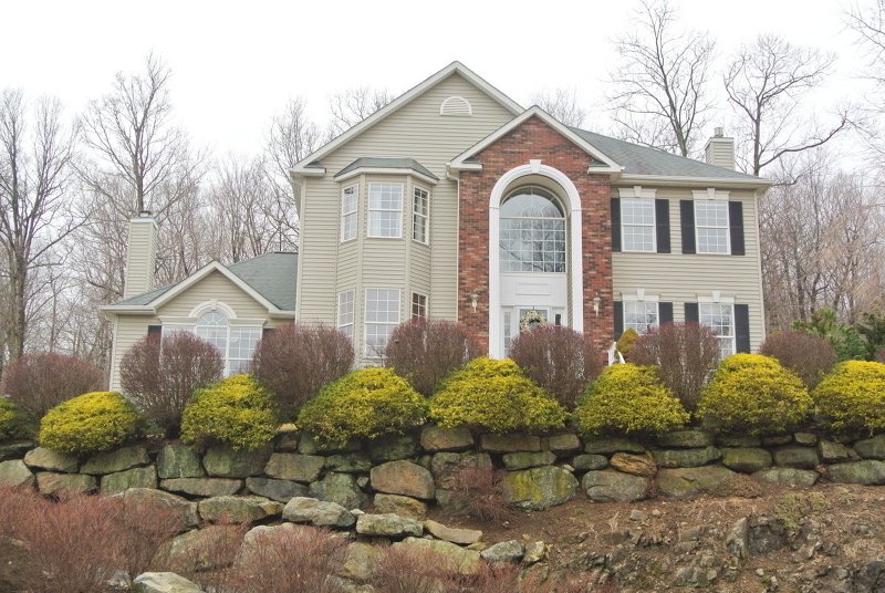 Property Photo:  10 S Deer Hill Run  NJ 07871 