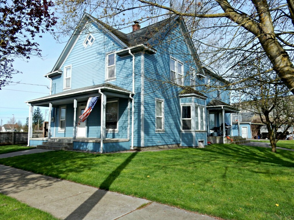 Property Photo:  200 Liberty St  WA 98264 