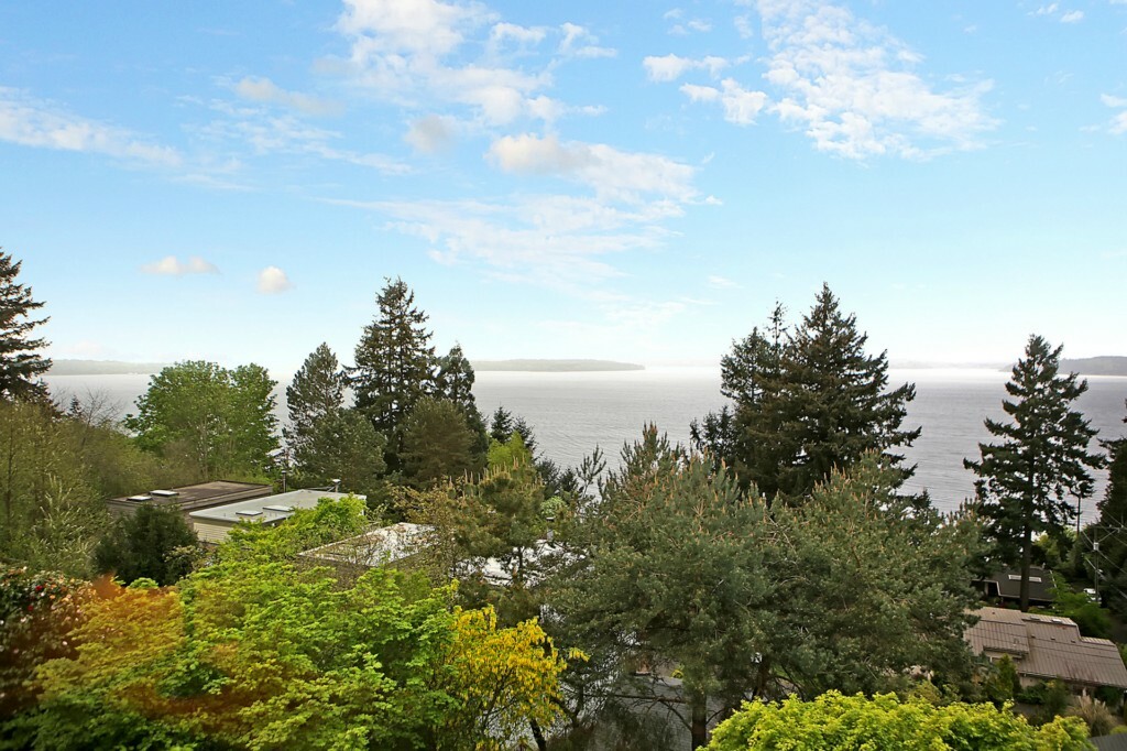 Property Photo:  4007 56th Ave SW  WA 98116 