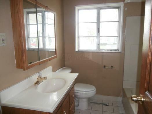 Property Photo:  3853 Orchard Lane  OH 43123 