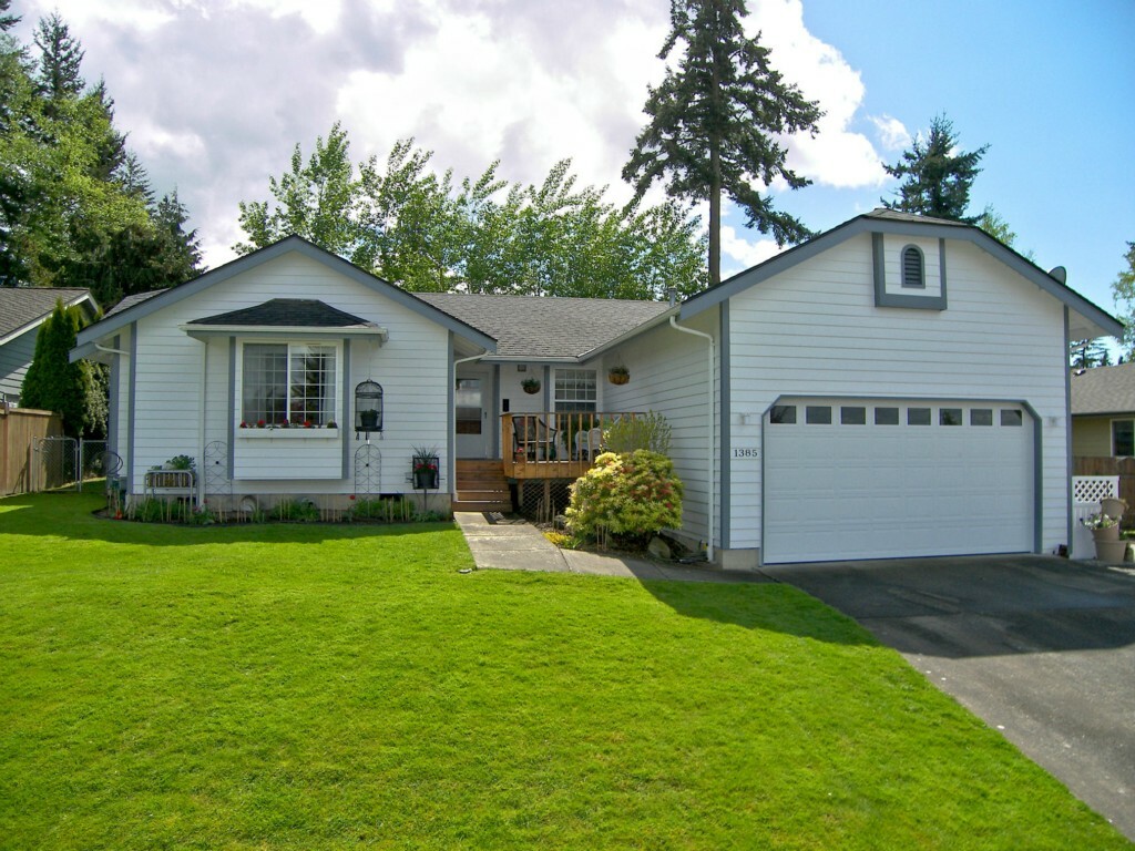Property Photo: 1385 McLeod Rd WA 98226
