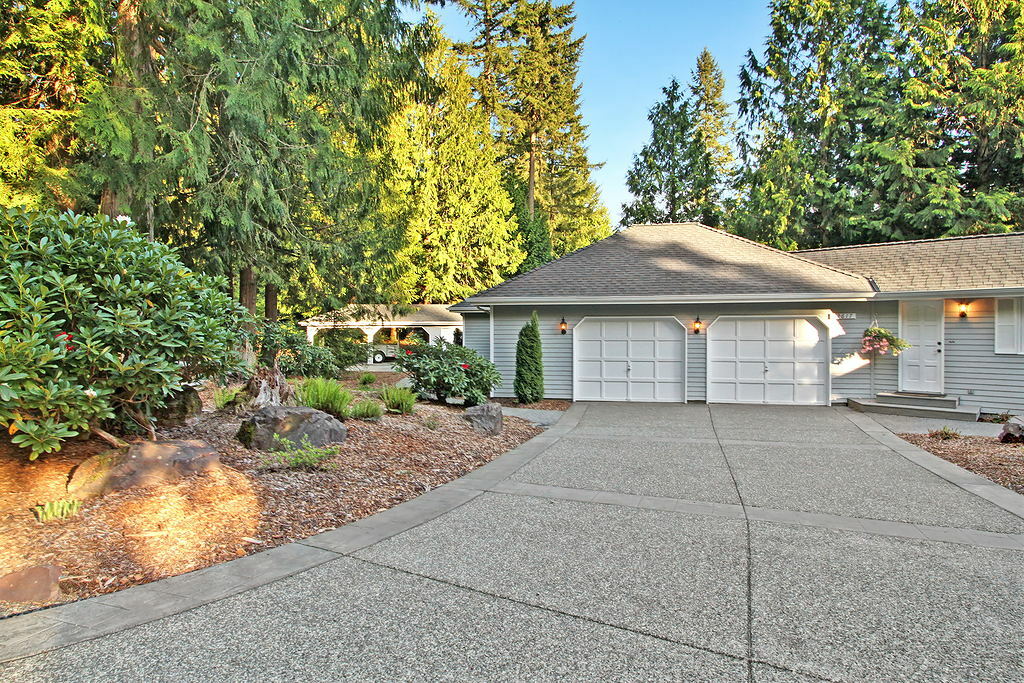 Property Photo:  22617 NE 192nd Ct  WA 98077 