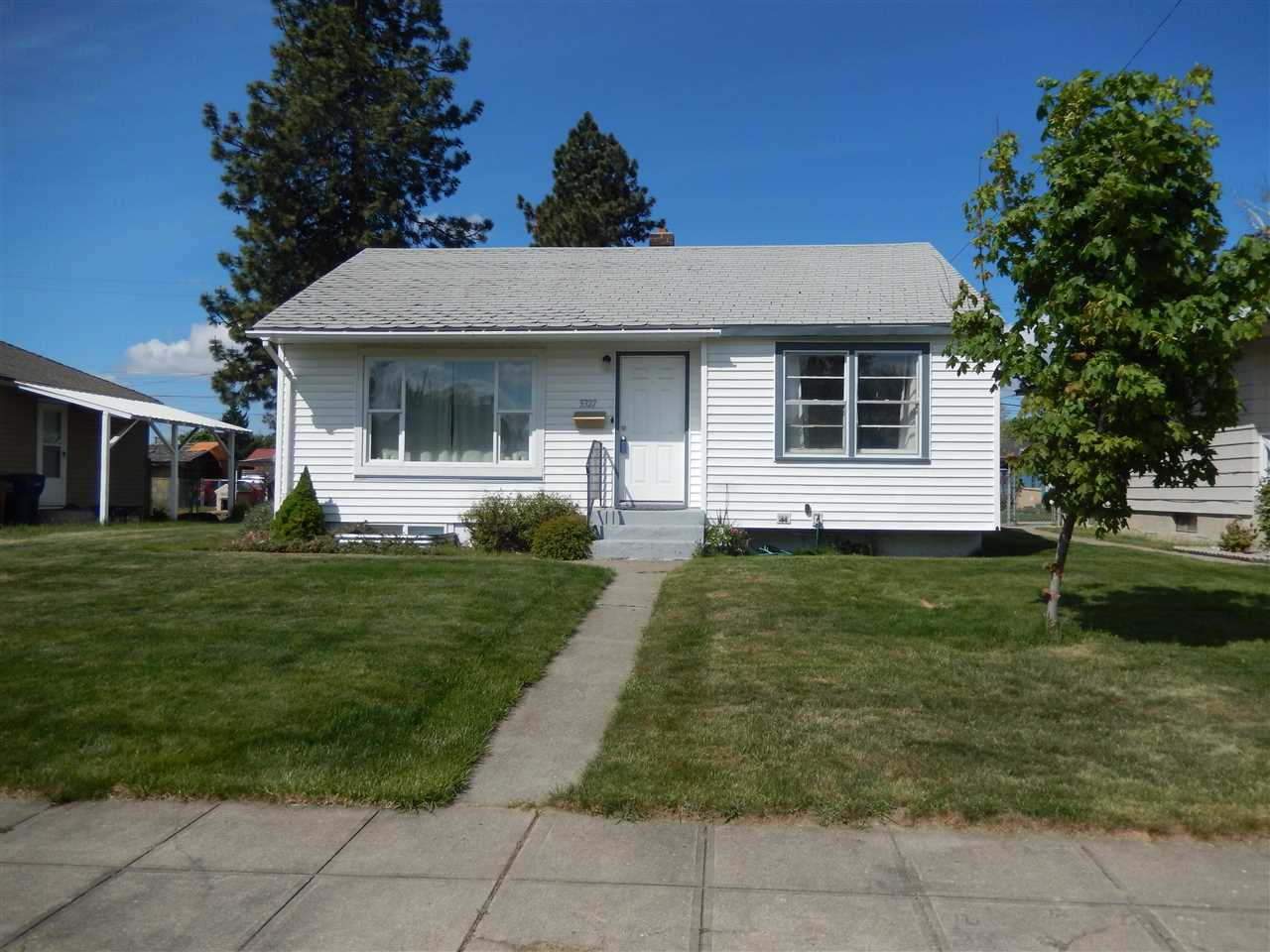 Property Photo: 5327 N Cannon St WA 99205