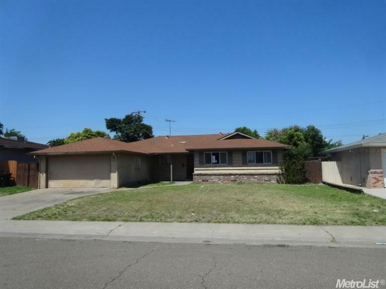 Property Photo:  5867 Tangerine Avenue  CA 95823 