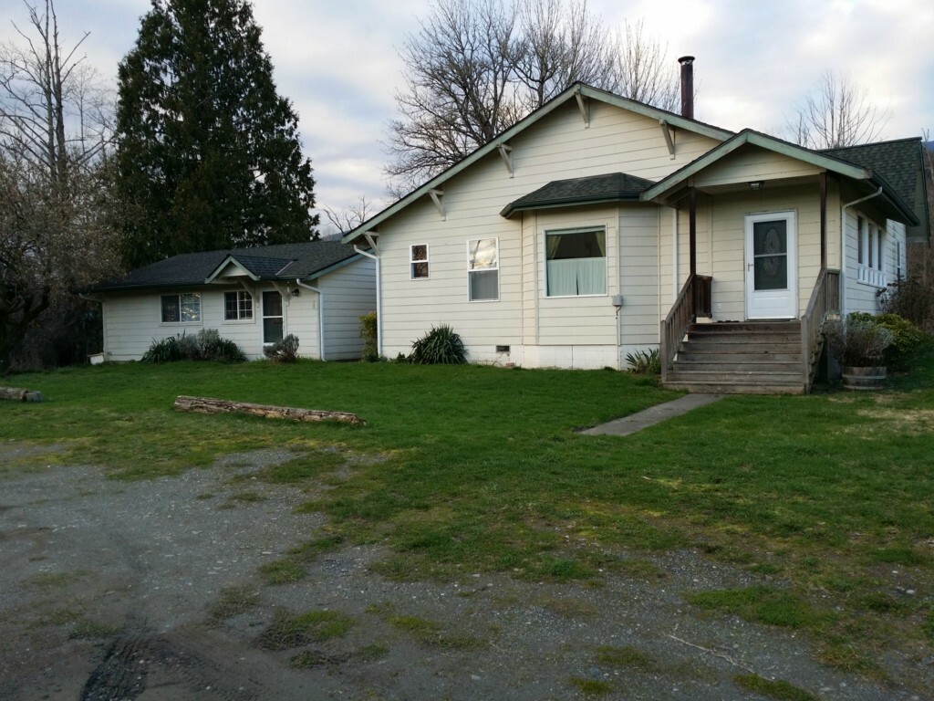 Property Photo: 8600 Bd Minkler WA 98284