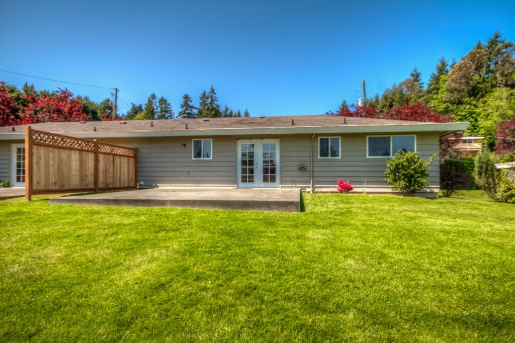 Property Photo:  7806 Stinson Ave  WA 98335 