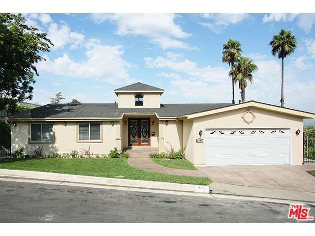 Property Photo:  2961 Dona Emilia Dr  CA 91604 