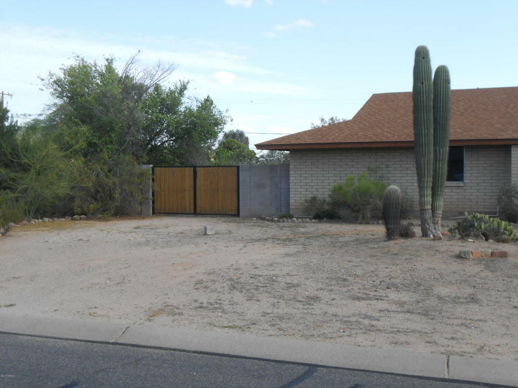 Property Photo:  6411 E Boston Street  AZ 85205 