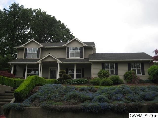 Property Photo: 260 NW Hartmann Av OR 97385