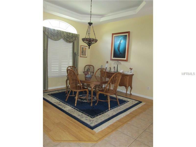 Property Photo:  1113 Arbor Glen Circle  FL 32708 