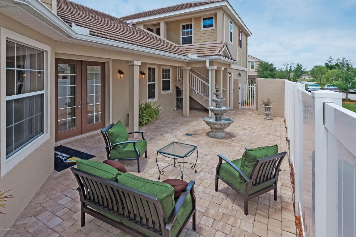 Property Photo: 500 Hedgewood Drive FL 32092