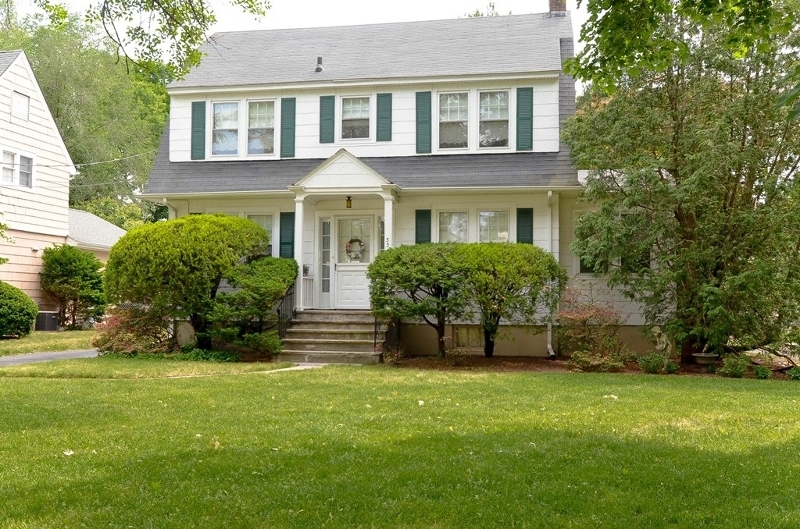 Property Photo:  337 Bogert Ave  NJ 07450 