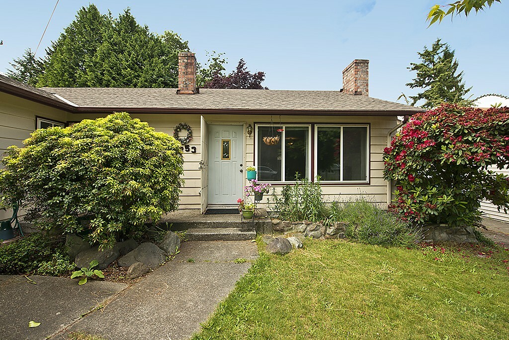 Property Photo:  10253 2nd Ave S  WA 98168 