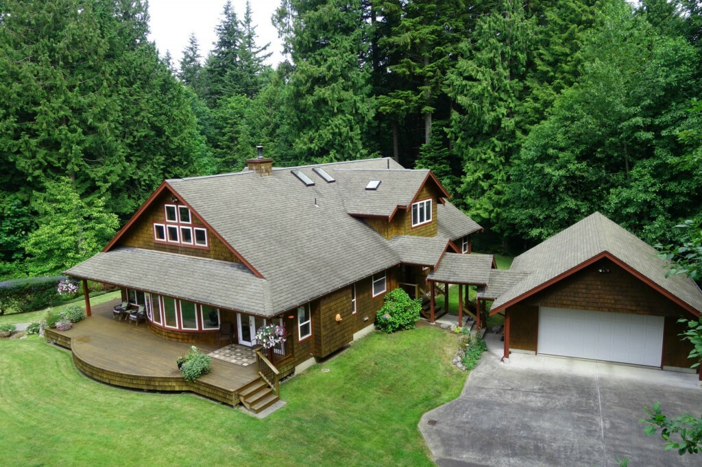 Property Photo:  506 E Dolphin Place  WA 98229 