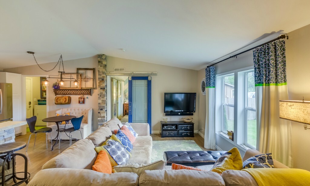 Property Photo: 1014 Gary Lane WA 98282
