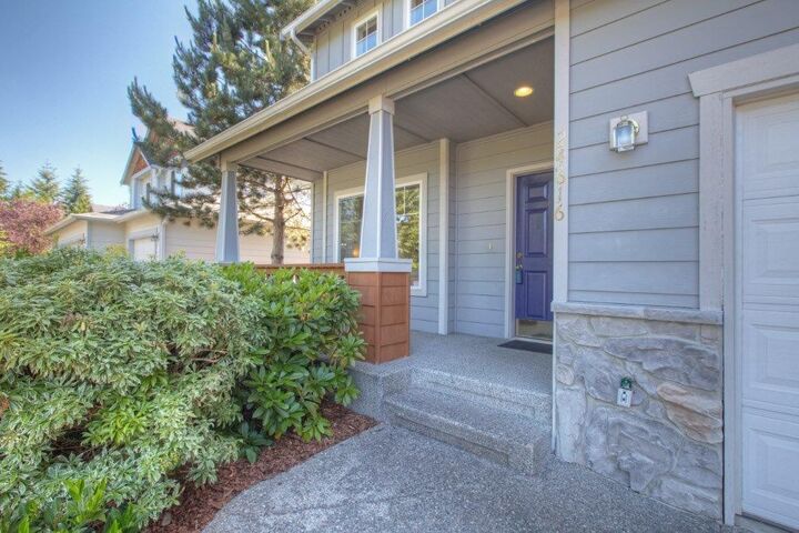 Property Photo:  24616 180th Place SE  WA 98042 