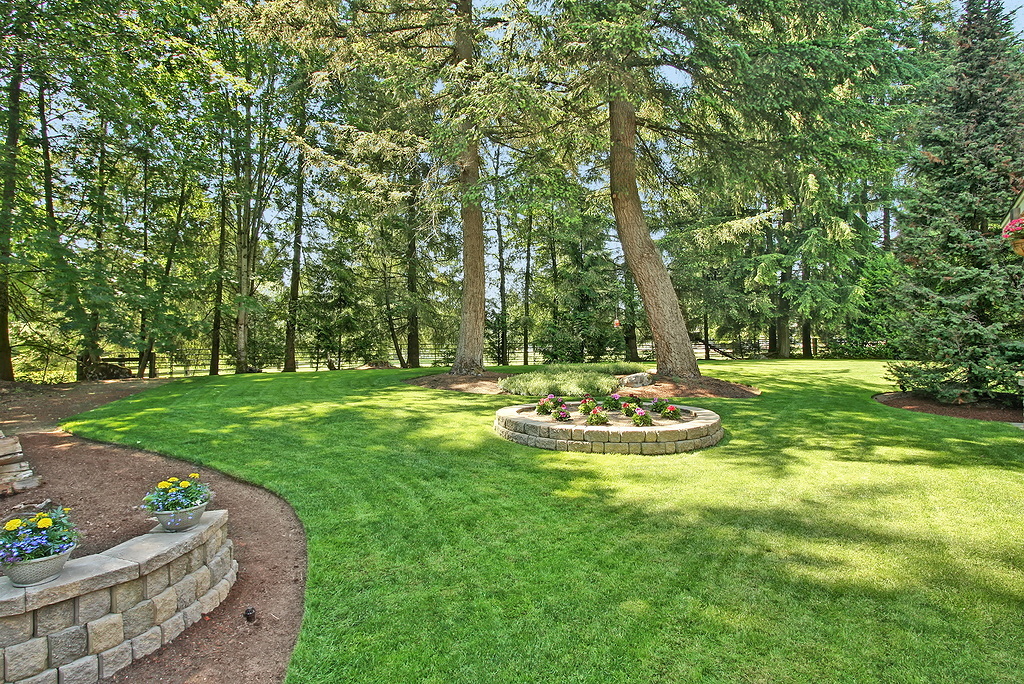 Property Photo: 22005 NE 143rd St WA 98077