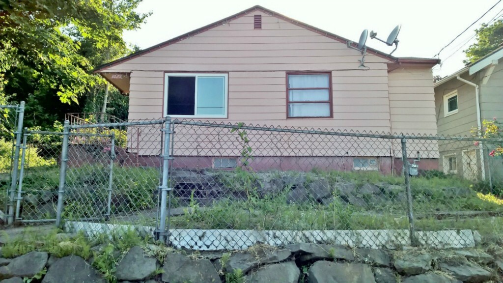 Property Photo:  3029 20th Ave S  WA 98144 