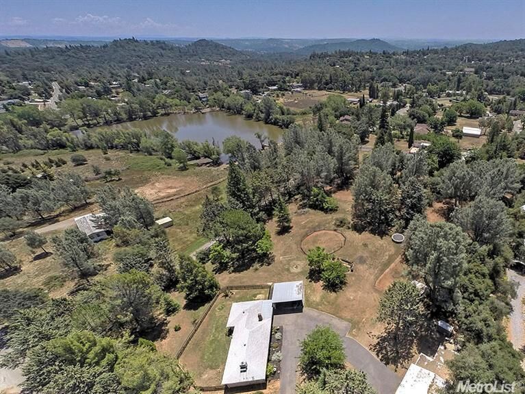 Property Photo: 3990 Lakeview Drive CA 95682