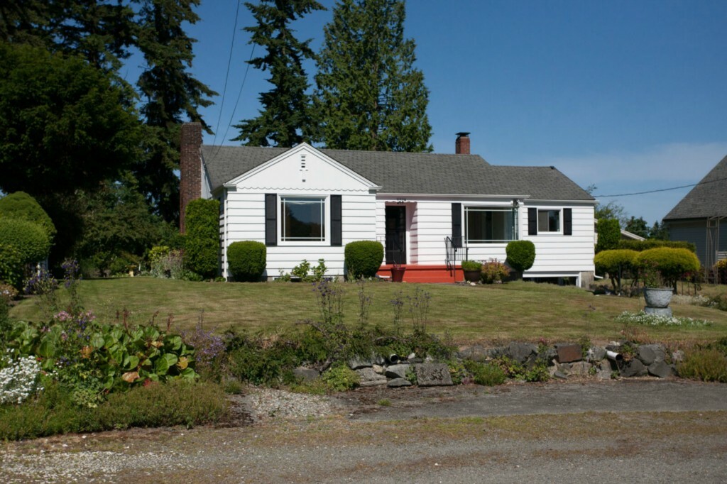 Property Photo:  6524 Berkshire Dr  WA 98203 