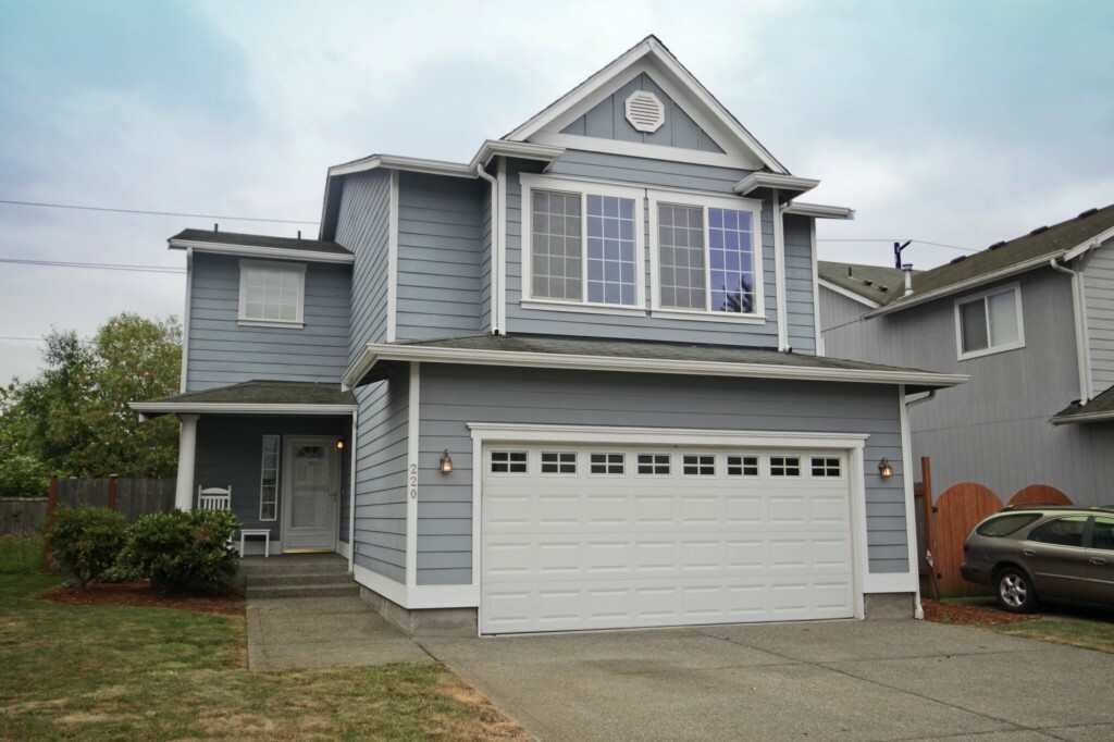 Property Photo:  220 Junction Blvd  WA 98001 