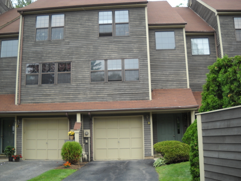 Property Photo:  17 Quincy Ln B  NJ 07480 