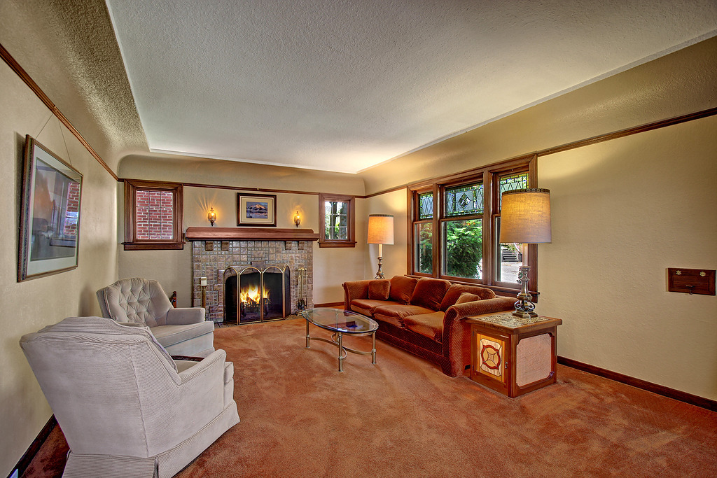 Property Photo: 925 N 80th St WA 98103
