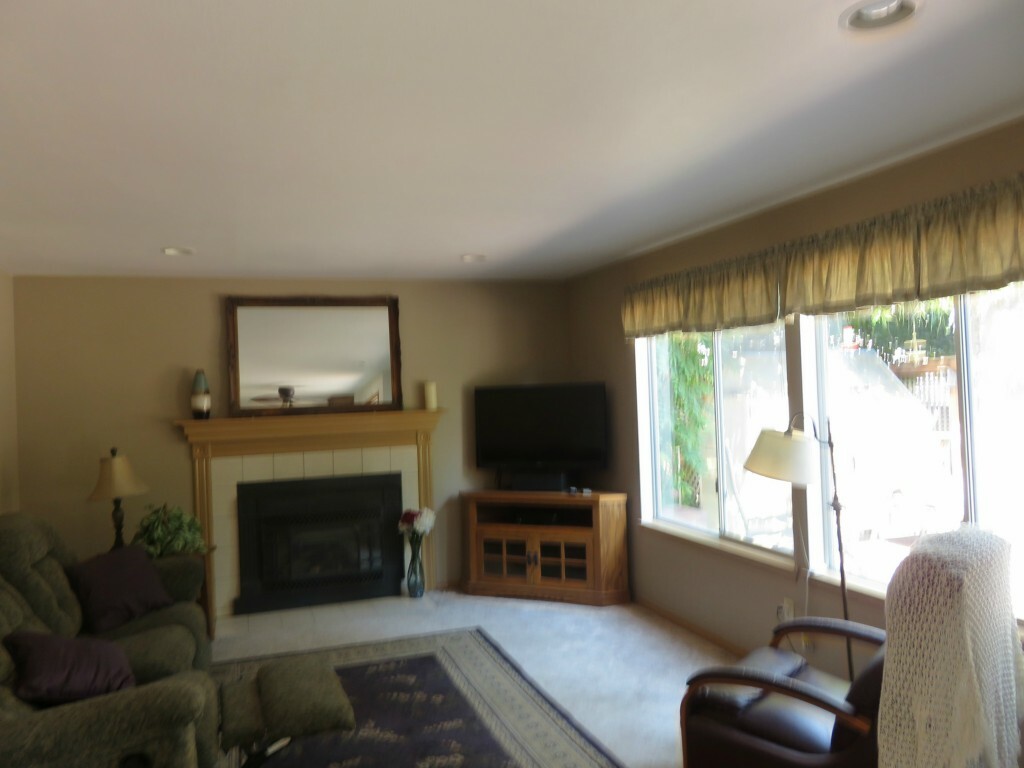 Property Photo:  901 N Locust Lane  WA 98406 