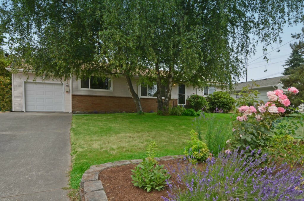 Property Photo:  22828 75th Ave W  WA 98026 