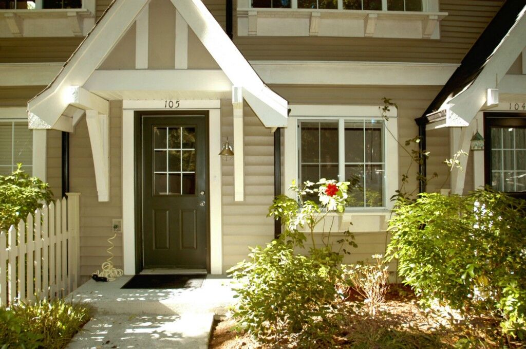 Property Photo:  18223 NE 95th Wy 105  WA 98052 