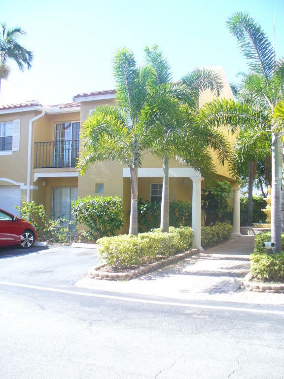Property Photo: 1020 Lake Shore Drive 105 FL 33403