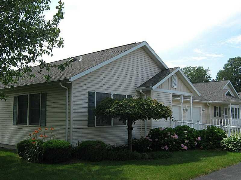 Property Photo: 1218 Rice Court PA 16505