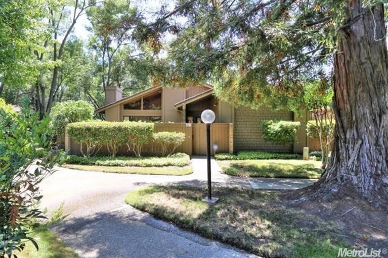 Property Photo: 421 East Ranch Road CA 95825