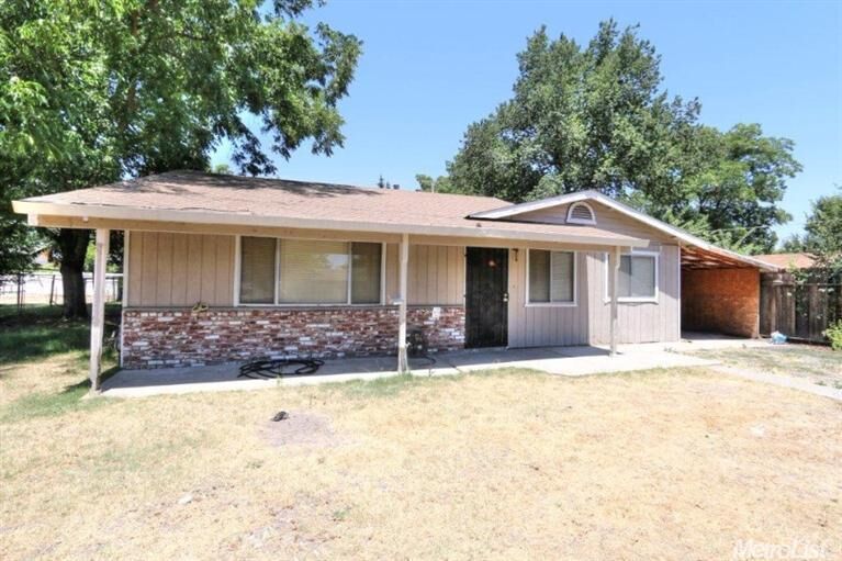 Property Photo: 409 Tenaya Avenue CA 95833