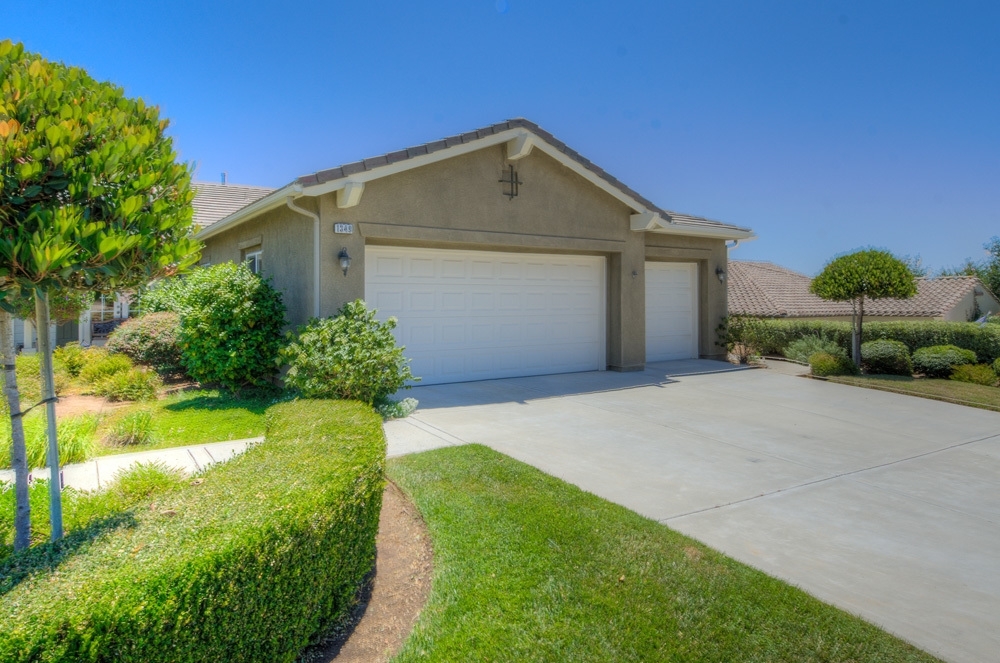 Property Photo:  1349 Deerbrook Drive  CA 92069 