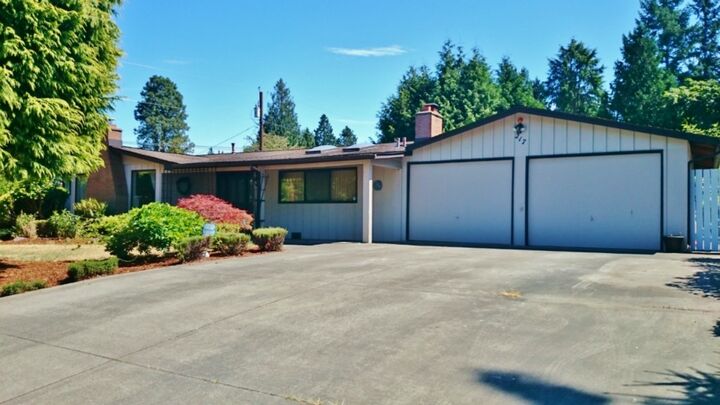 217 S 202nd St  Des Moines WA 98198 photo