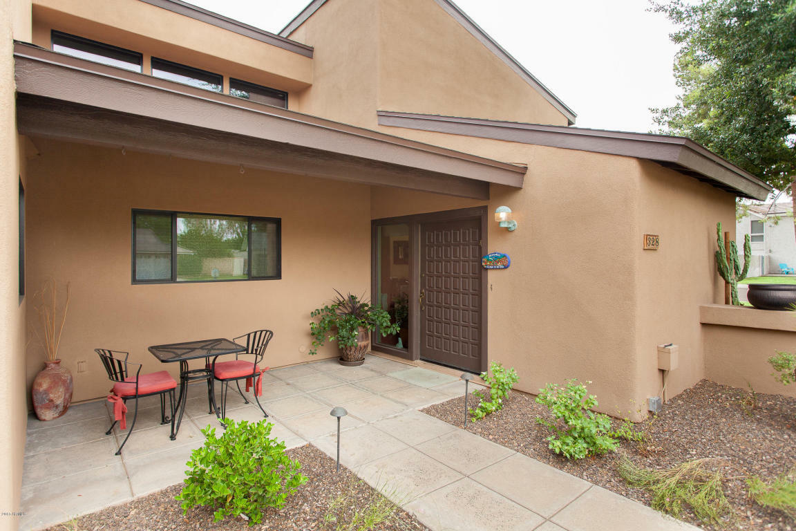 Property Photo:  328 W El Camino Drive  AZ 85021 