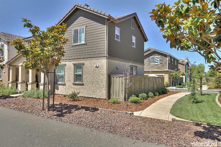 Property Photo:  31 Crystalwood Circle  CA 95648 