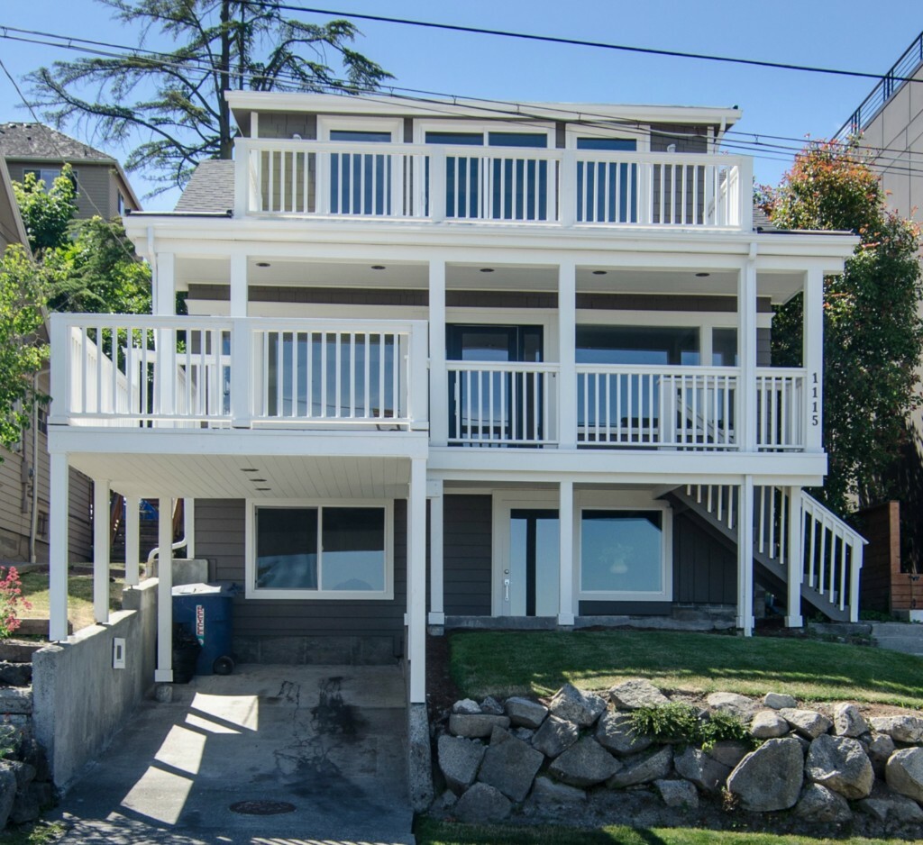 Property Photo: 1115 Lake Washington Blvd S WA 98144
