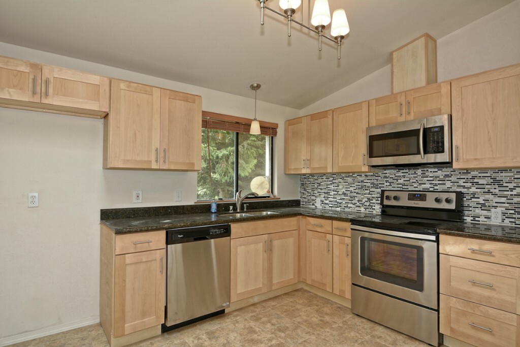 Property Photo:  8918 16th Place SE  WA 98258 