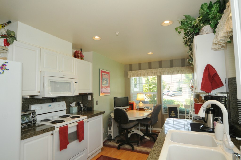 Property Photo:  6106 Nathan Wy SE A  WA 98092 