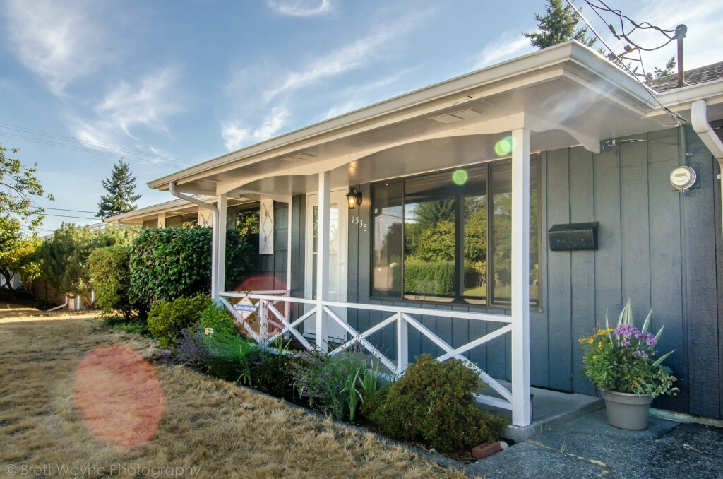 Property Photo: 1535 N Harmon St WA 98406