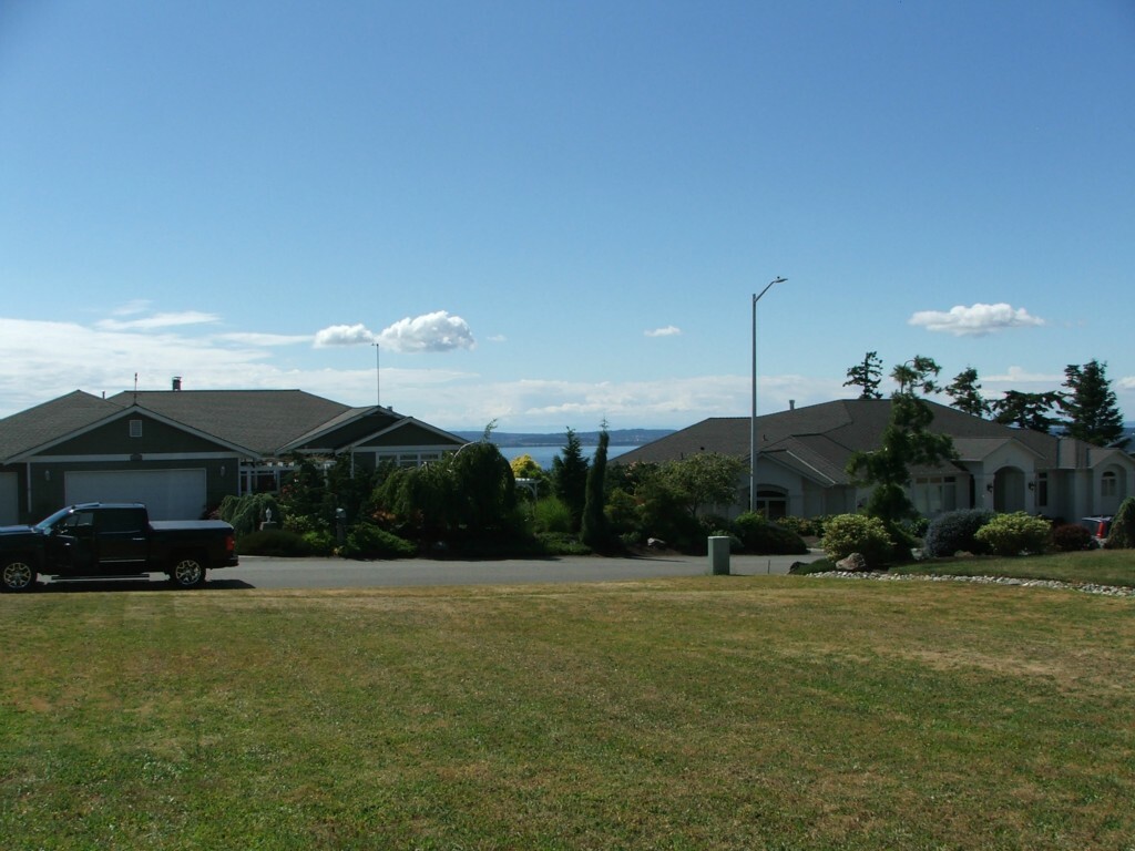 Property Photo:  0 Kingswood Dr  WA 98282 