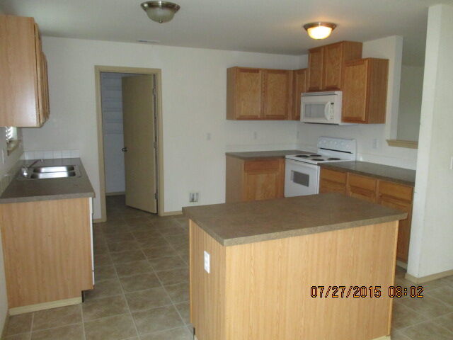 Property Photo: 203 Nelsen St NE WA 98360