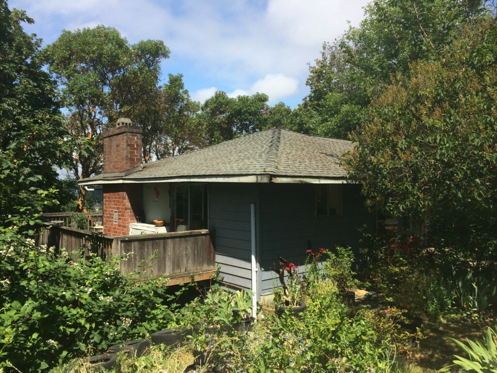 Property Photo: 7953 14th Ave SW WA 98106