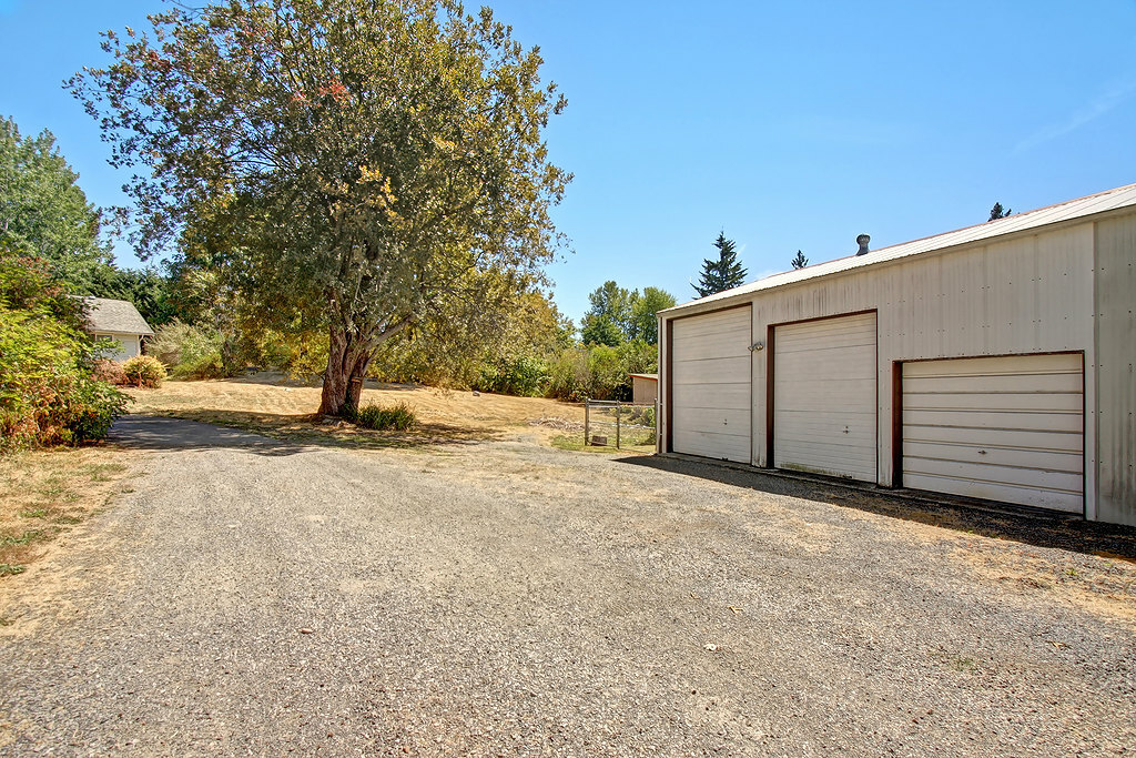 Property Photo:  13401 Beverly Park Rd  WA 98087 