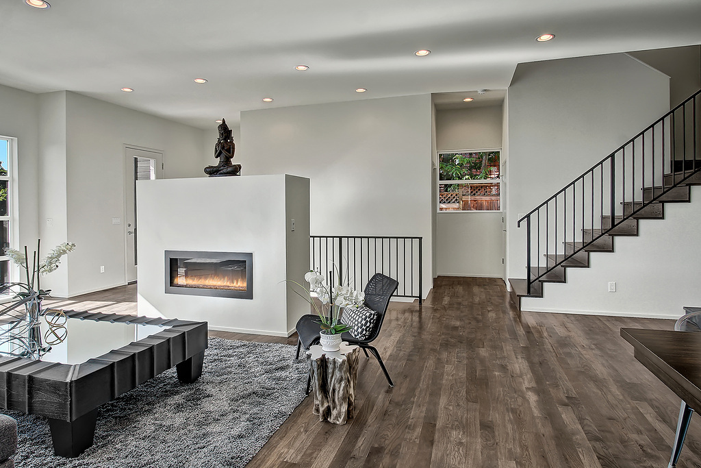 Property Photo:  416 33rd Ave  WA 98122 