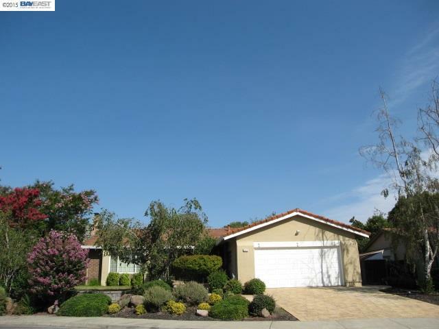 Property Photo:  4833 Funston Gate Ct  CA 94566 