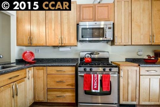 Property Photo: 1555 Ashwood Dr CA 94553
